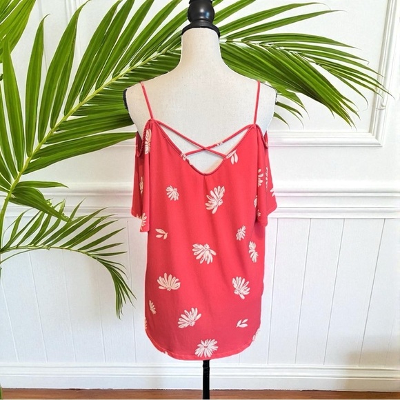 Kalieigh Coral Pink Floral Cold Shoulder Top – XL – Stitch Fix - Picture 4 of 15